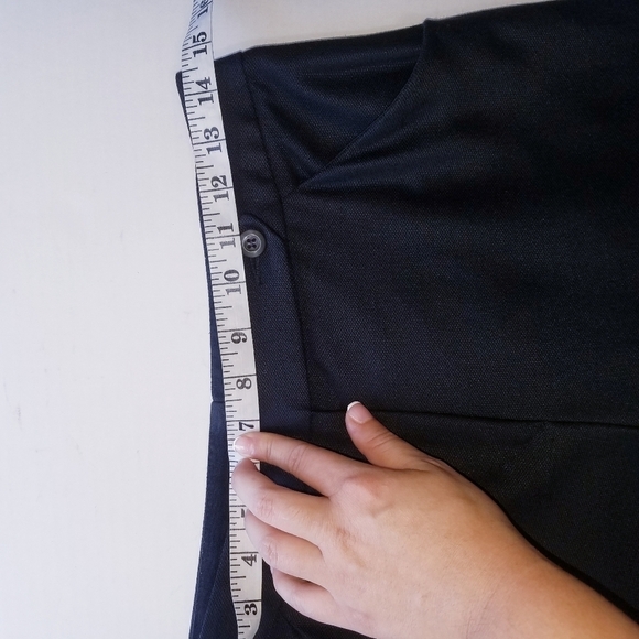 🌸 Giorgio Armani | Black High Waist Trousers with Rolled‎ Hem size 40, Black - Picture 3 of 10